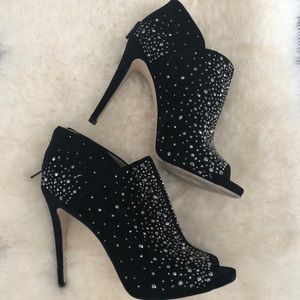 INC Swede black ankle bootie size 8.5 LIKE NEW